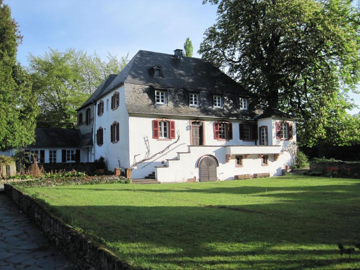Ferienwohnung Weingut Villa Huesgen Am Moenchhof Traben-Trarbach Dış mekan fotoğraf