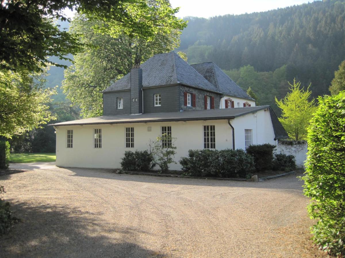Ferienwohnung Weingut Villa Huesgen Am Moenchhof Traben-Trarbach Dış mekan fotoğraf